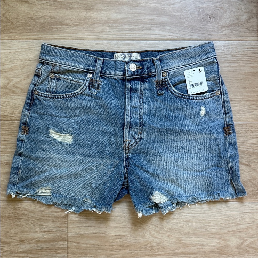 Free People We The Free Distressed Jean Shorts Size 27 NWT